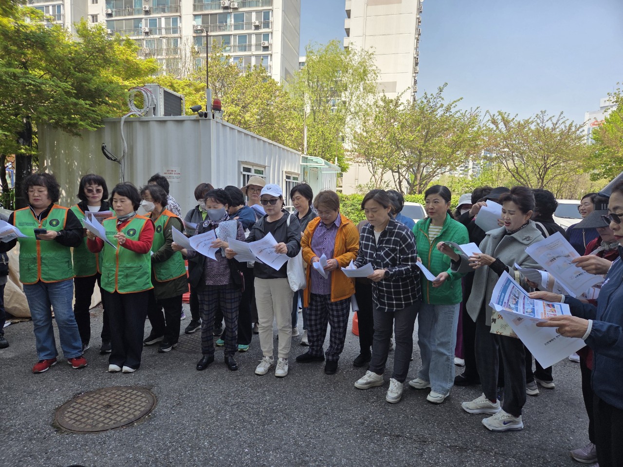 연수구 연수3동 행정복지센터는 지난 25일 통장자율회(회장 황선영) 회원들을 대상으로 역량 강화를 위한 2025년도 제3회 소양교육을 진행했다